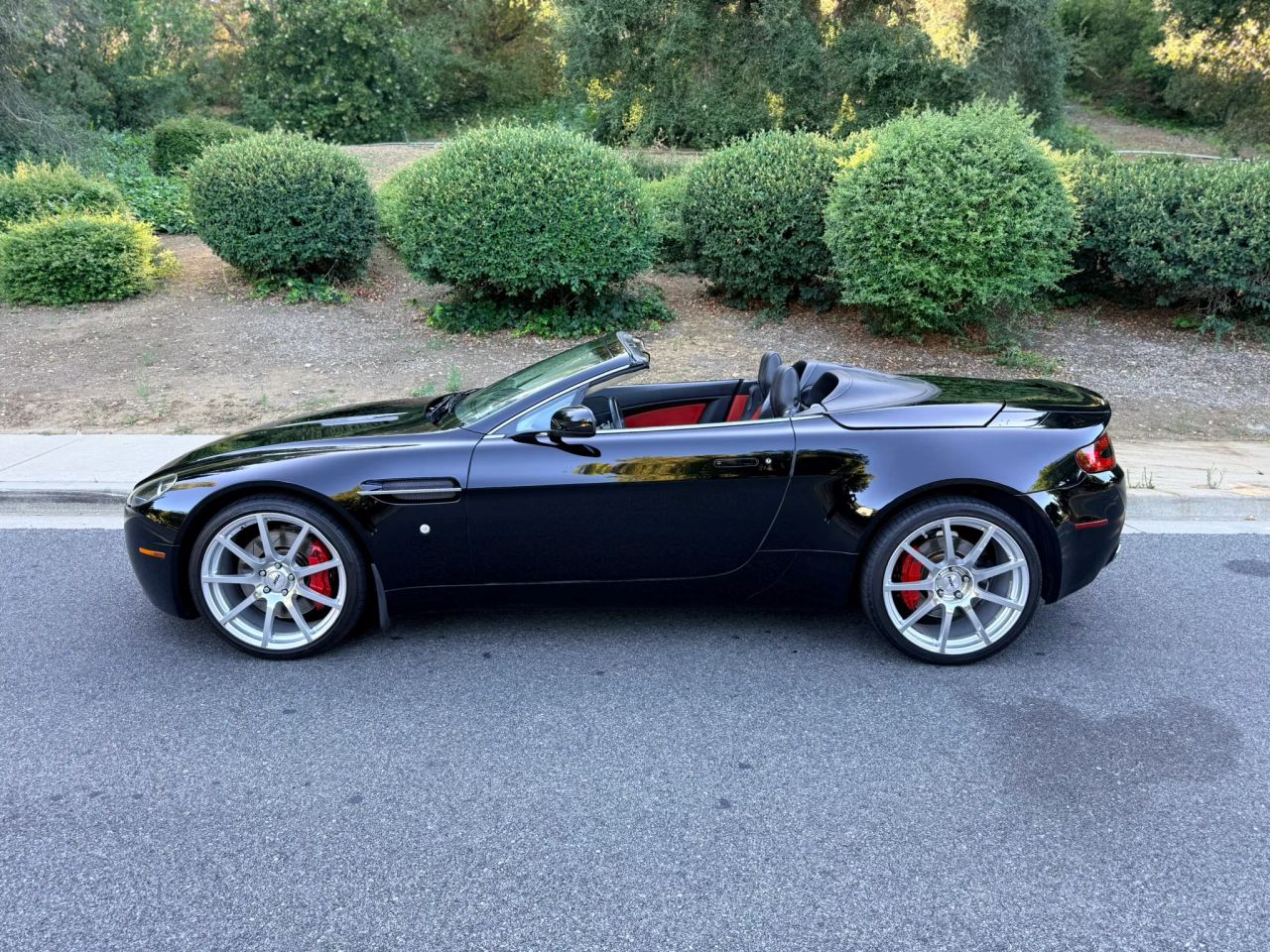 aston martin v8 vantage 2009 SCFBF04C39GD11989 image aston martin v8 vantage 2009 SCFBF04C39GD11989 image